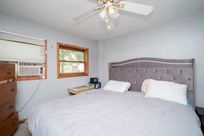 301 Junius, LOVES PARK, Illinois 61111, 3 Bedrooms Bedrooms, ,2 BathroomsBathrooms,House,For Sale,Junius,202604191