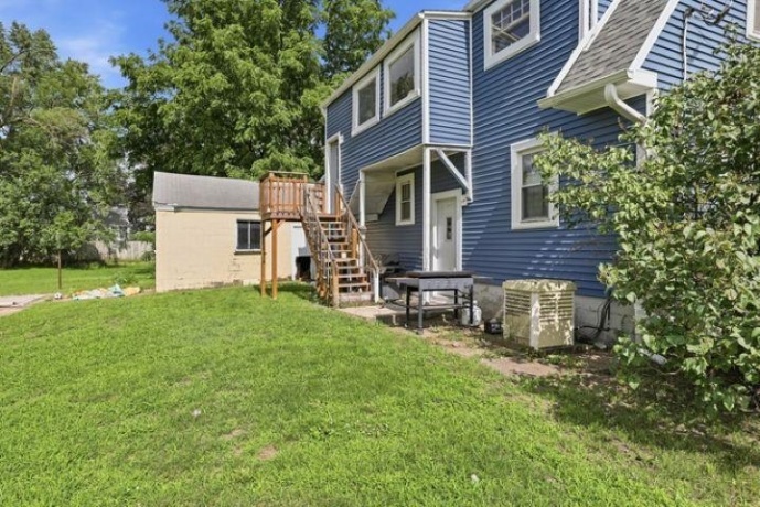 1723 4th, DIXON, Illinois 61021, 5 Bedrooms Bedrooms, ,2 BathroomsBathrooms,House,For Sale,4th,202604194