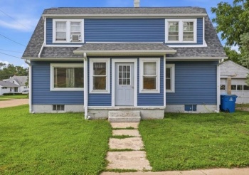 1723 4th, DIXON, Illinois 61021, 5 Bedrooms Bedrooms, ,2 BathroomsBathrooms,House,For Sale,4th,202604194