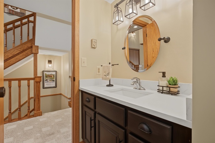 2 Rock Cove, GALENA, Illinois 61036, 3 Bedrooms Bedrooms, ,3 BathroomsBathrooms,Condominium,For Sale,Rock Cove,202604193