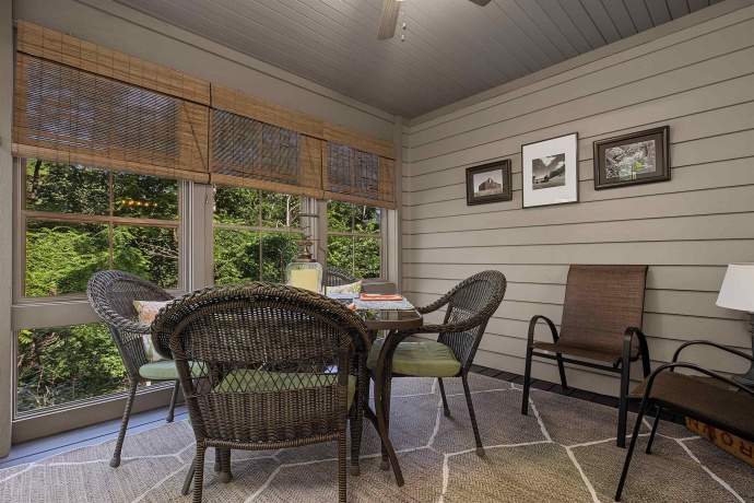 2 Rock Cove, GALENA, Illinois 61036, 3 Bedrooms Bedrooms, ,3 BathroomsBathrooms,Condominium,For Sale,Rock Cove,202604193