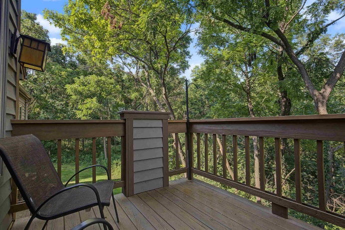 2 Rock Cove, GALENA, Illinois 61036, 3 Bedrooms Bedrooms, ,3 BathroomsBathrooms,Condominium,For Sale,Rock Cove,202604193