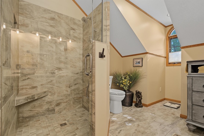 2 Rock Cove, GALENA, Illinois 61036, 3 Bedrooms Bedrooms, ,3 BathroomsBathrooms,Condominium,For Sale,Rock Cove,202604193