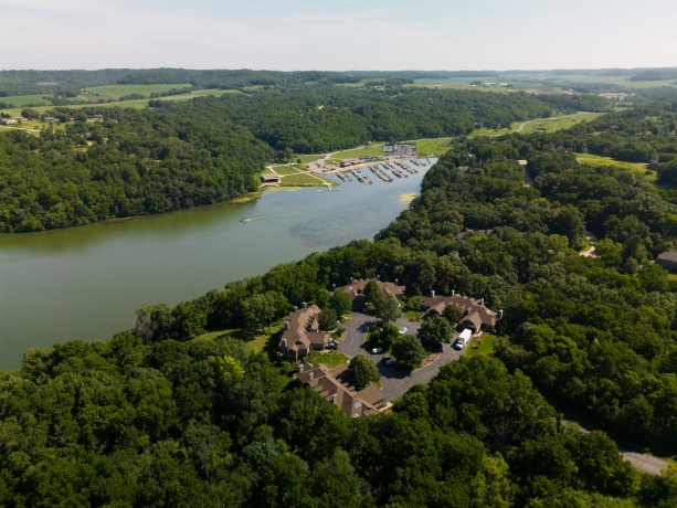 2 Rock Cove, GALENA, Illinois 61036, 3 Bedrooms Bedrooms, ,3 BathroomsBathrooms,Condominium,For Sale,Rock Cove,202604193