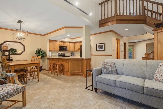 2 Rock Cove, GALENA, Illinois 61036, 3 Bedrooms Bedrooms, ,3 BathroomsBathrooms,Condominium,For Sale,Rock Cove,202604193