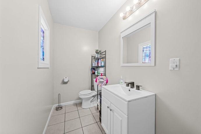 935 Court, ROCKFORD, Illinois 61103, 4 Bedrooms Bedrooms, ,1 BathroomBathrooms,House,For Sale,Court,202604197