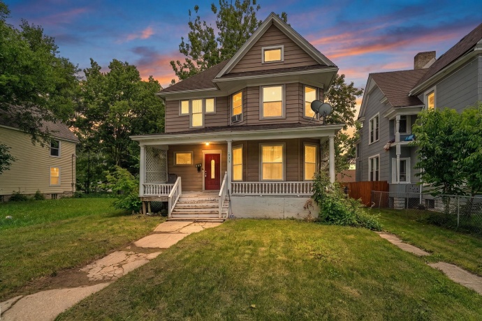 935 Court, ROCKFORD, Illinois 61103, 4 Bedrooms Bedrooms, ,1 BathroomBathrooms,House,For Sale,Court,202604197