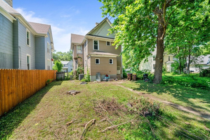 935 Court, ROCKFORD, Illinois 61103, 4 Bedrooms Bedrooms, ,1 BathroomBathrooms,House,For Sale,Court,202604197