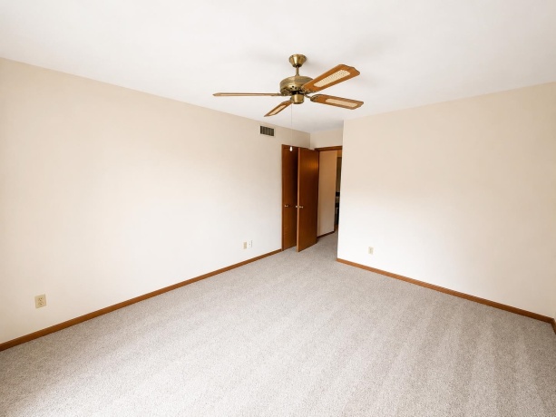 4685 High Point, ROCKFORD, Illinois 61114, 2 Bedrooms Bedrooms, ,1 BathroomBathrooms,Condominium,For Sale,High Point,202604206