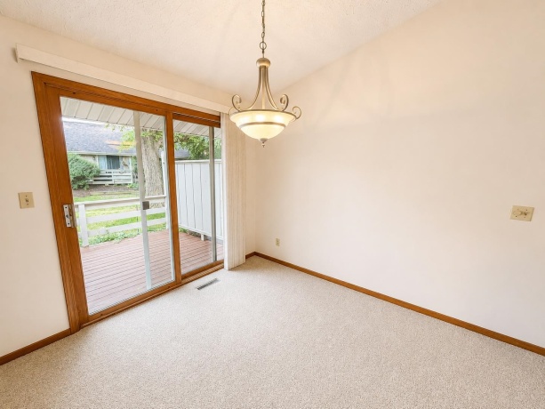 4685 High Point, ROCKFORD, Illinois 61114, 2 Bedrooms Bedrooms, ,1 BathroomBathrooms,Condominium,For Sale,High Point,202604206