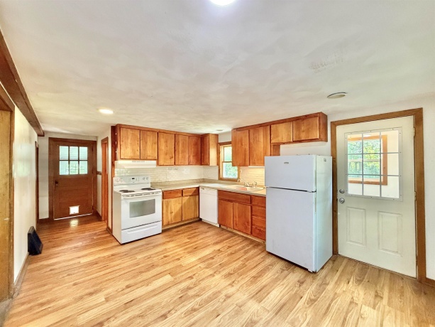 325 School, ROCKTON, Illinois 61072, 3 Bedrooms Bedrooms, ,1 BathroomBathrooms,House,For Sale,School,202604205