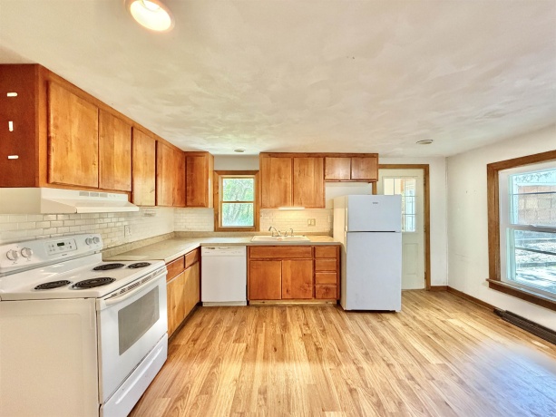 325 School, ROCKTON, Illinois 61072, 3 Bedrooms Bedrooms, ,1 BathroomBathrooms,House,For Sale,School,202604205