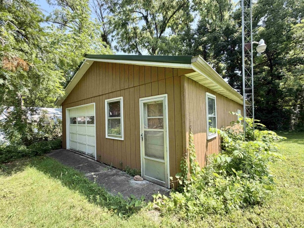 325 School, ROCKTON, Illinois 61072, 3 Bedrooms Bedrooms, ,1 BathroomBathrooms,House,For Sale,School,202604205