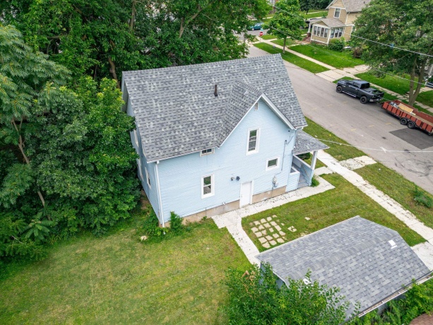 618 Napoleon, ROCKFORD, Illinois 61103, 2 Bedrooms Bedrooms, ,1 BathroomBathrooms,House,For Sale,Napoleon,202604208