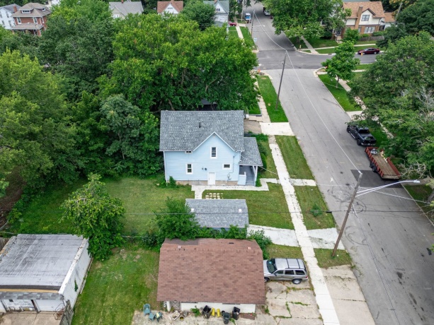 618 Napoleon, ROCKFORD, Illinois 61103, 2 Bedrooms Bedrooms, ,1 BathroomBathrooms,House,For Sale,Napoleon,202604208