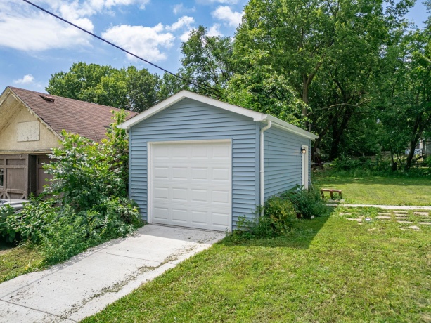 618 Napoleon, ROCKFORD, Illinois 61103, 2 Bedrooms Bedrooms, ,1 BathroomBathrooms,House,For Sale,Napoleon,202604208