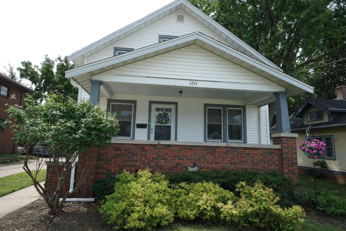 1211 18TH, ROCKFORD, Illinois 61104, 3 Bedrooms Bedrooms, ,1 BathroomBathrooms,House,For Sale,18TH,202604210