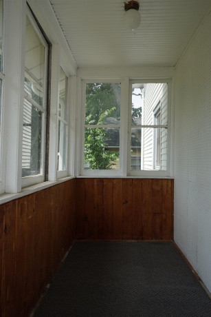 1211 18TH, ROCKFORD, Illinois 61104, 3 Bedrooms Bedrooms, ,1 BathroomBathrooms,House,For Sale,18TH,202604210