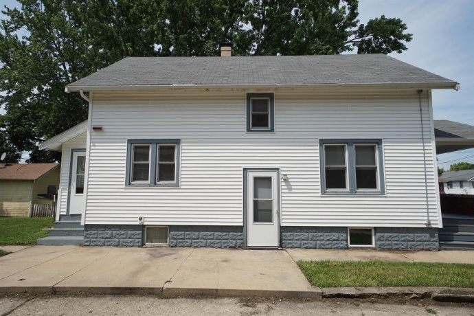 1211 18TH, ROCKFORD, Illinois 61104, 3 Bedrooms Bedrooms, ,1 BathroomBathrooms,House,For Sale,18TH,202604210