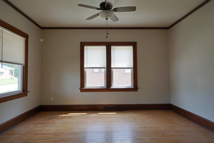 1211 18TH, ROCKFORD, Illinois 61104, 3 Bedrooms Bedrooms, ,1 BathroomBathrooms,House,For Sale,18TH,202604210