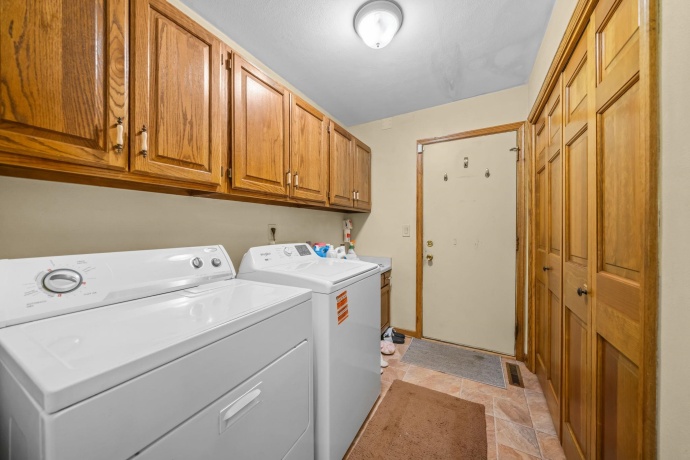 2655 Fourwinds, ROCKFORD, Illinois 61114, 4 Bedrooms Bedrooms, ,2 BathroomsBathrooms,House,For Sale,Fourwinds,202604211
