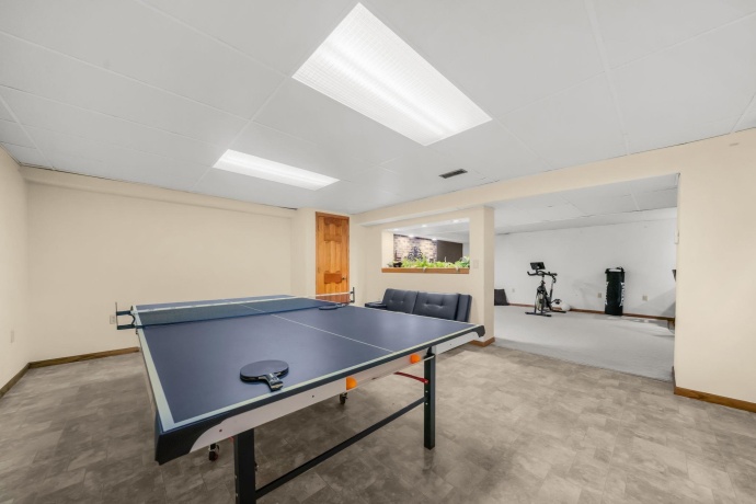 2655 Fourwinds, ROCKFORD, Illinois 61114, 4 Bedrooms Bedrooms, ,2 BathroomsBathrooms,House,For Sale,Fourwinds,202604211