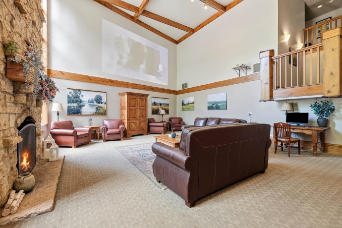 5129 Longhollow, GALENA, Illinois 61036, 1 Bedroom Bedrooms, ,1 BathroomBathrooms,Condominium,For Sale,Longhollow,202604209
