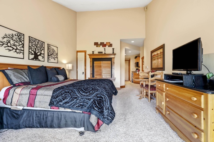5129 Longhollow, GALENA, Illinois 61036, 1 Bedroom Bedrooms, ,1 BathroomBathrooms,Condominium,For Sale,Longhollow,202604209