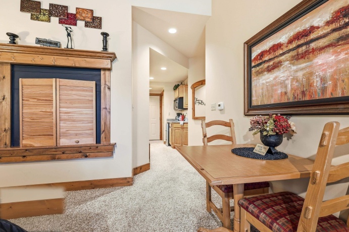 5129 Longhollow, GALENA, Illinois 61036, 1 Bedroom Bedrooms, ,1 BathroomBathrooms,Condominium,For Sale,Longhollow,202604209