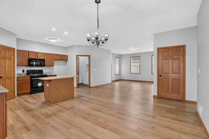 7463 Silo, MACHESNEY PARK, Illinois 61115, 4 Bedrooms Bedrooms, ,2 BathroomsBathrooms,House,For Sale,Silo,202604213