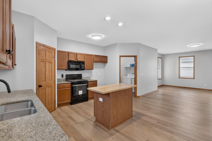 7463 Silo, MACHESNEY PARK, Illinois 61115, 4 Bedrooms Bedrooms, ,2 BathroomsBathrooms,House,For Sale,Silo,202604213