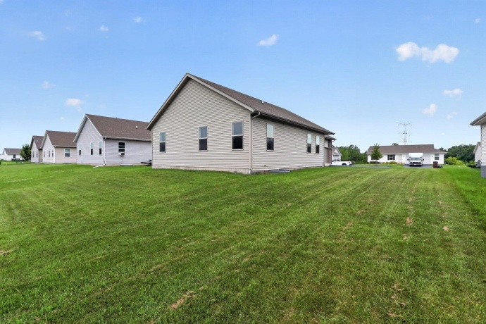 7463 Silo, MACHESNEY PARK, Illinois 61115, 4 Bedrooms Bedrooms, ,2 BathroomsBathrooms,House,For Sale,Silo,202604213