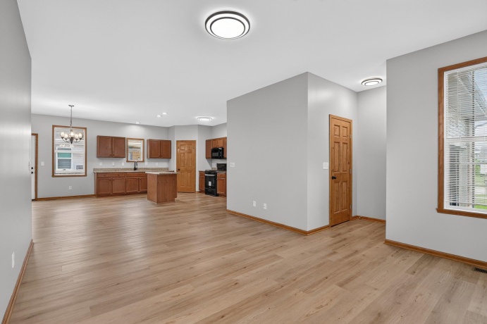 7463 Silo, MACHESNEY PARK, Illinois 61115, 4 Bedrooms Bedrooms, ,2 BathroomsBathrooms,House,For Sale,Silo,202604213