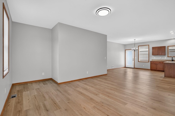 7463 Silo, MACHESNEY PARK, Illinois 61115, 4 Bedrooms Bedrooms, ,2 BathroomsBathrooms,House,For Sale,Silo,202604213