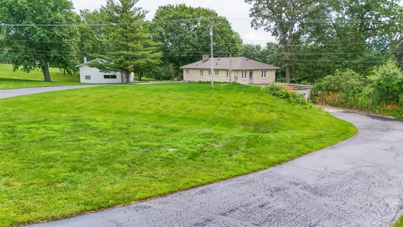 1742 Wolverine, DIXON, Illinois 61021, 4 Bedrooms Bedrooms, ,3 BathroomsBathrooms,House,For Sale,Wolverine,202604214