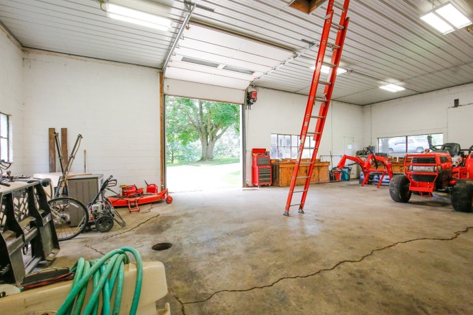 1742 Wolverine, DIXON, Illinois 61021, 4 Bedrooms Bedrooms, ,3 BathroomsBathrooms,House,For Sale,Wolverine,202604214