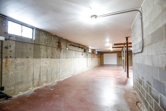 1742 Wolverine, DIXON, Illinois 61021, 4 Bedrooms Bedrooms, ,3 BathroomsBathrooms,House,For Sale,Wolverine,202604214