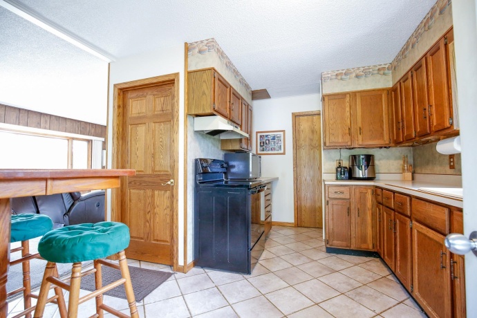 1742 Wolverine, DIXON, Illinois 61021, 4 Bedrooms Bedrooms, ,3 BathroomsBathrooms,House,For Sale,Wolverine,202604214