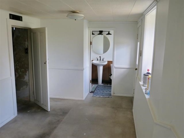 236 Hickory, GALENA, Illinois 61036, 1 Bedroom Bedrooms, ,1 BathroomBathrooms,House,For Sale,Hickory,202604218