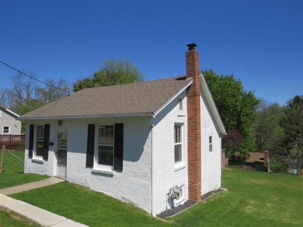 236 Hickory, GALENA, Illinois 61036, 1 Bedroom Bedrooms, ,1 BathroomBathrooms,House,For Sale,Hickory,202604218