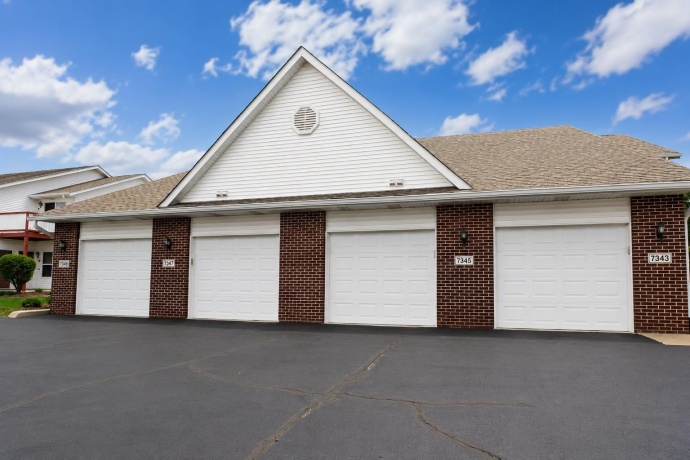 7343 Wallingford, ROCKFORD, Illinois 61107, 2 Bedrooms Bedrooms, ,2 BathroomsBathrooms,Condominium,For Sale,Wallingford,202604217