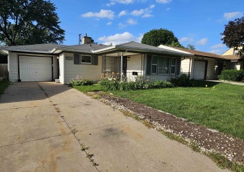 1911 Loomis, ROCKFORD, Illinois 61102, 2 Bedrooms Bedrooms, ,1 BathroomBathrooms,House,For Sale,Loomis,202604054