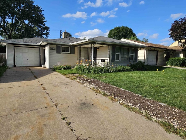 1911 Loomis, ROCKFORD, Illinois 61102, 2 Bedrooms Bedrooms, ,1 BathroomBathrooms,House,For Sale,Loomis,202604054