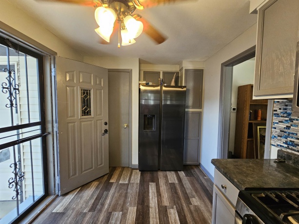 1911 Loomis, ROCKFORD, Illinois 61102, 2 Bedrooms Bedrooms, ,1 BathroomBathrooms,House,For Sale,Loomis,202604054