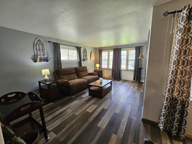 1911 Loomis, ROCKFORD, Illinois 61102, 2 Bedrooms Bedrooms, ,1 BathroomBathrooms,House,For Sale,Loomis,202604054