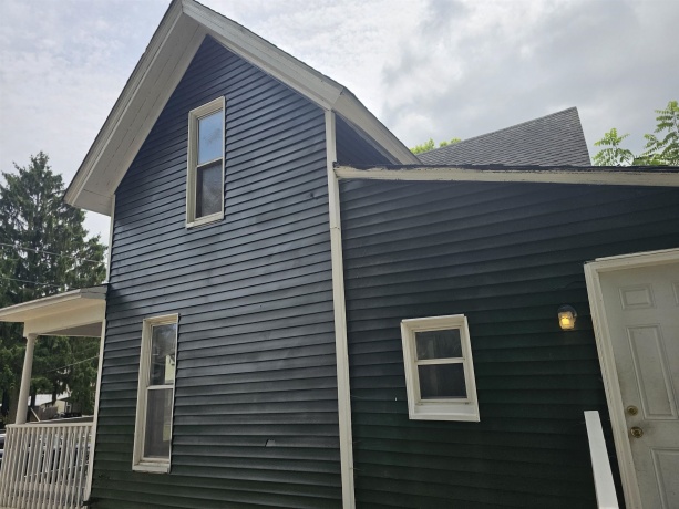 444 Forest, ROCKFORD, Illinois 61101, 3 Bedrooms Bedrooms, ,1 BathroomBathrooms,House,For Sale,Forest,202604220