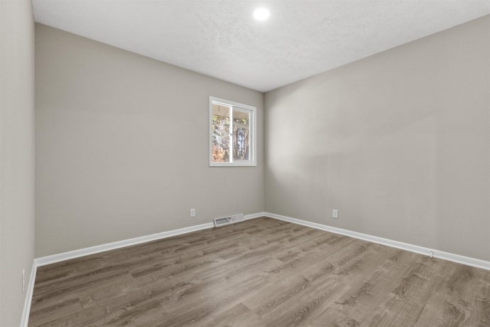 2221 Evans, LOVES PARK, Illinois 61111, 3 Bedrooms Bedrooms, ,1 BathroomBathrooms,House,For Sale,Evans,202604221
