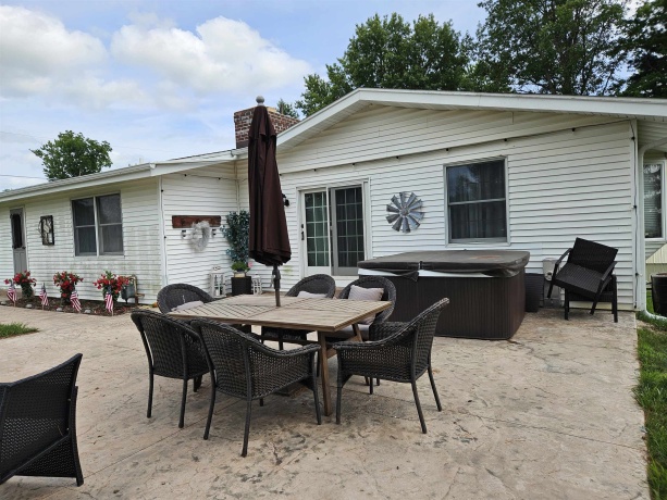 520 Bruce, LANARK, Illinois 61046, 3 Bedrooms Bedrooms, ,2 BathroomsBathrooms,House,For Sale,Bruce,202604222
