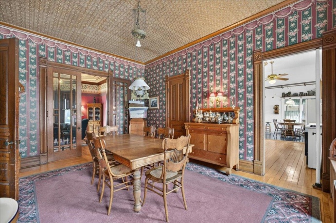 622 7th, ROCHELLE, Illinois 61068, 5 Bedrooms Bedrooms, ,2 BathroomsBathrooms,House,For Sale,7th,202604225