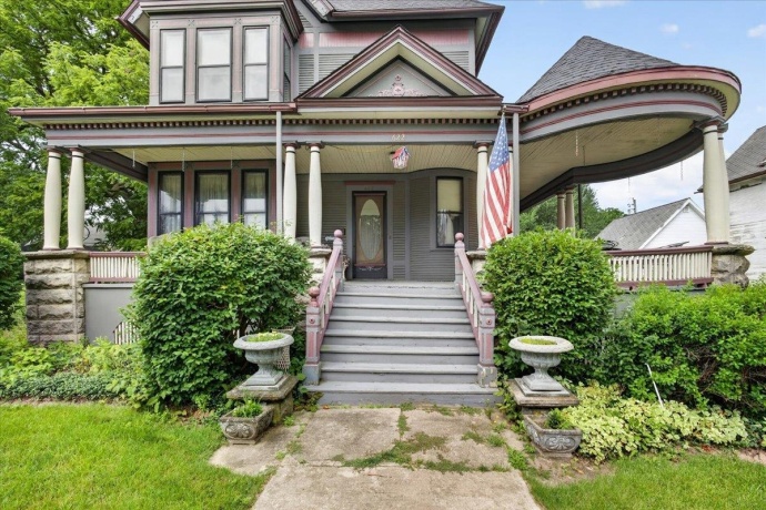 622 7th, ROCHELLE, Illinois 61068, 5 Bedrooms Bedrooms, ,2 BathroomsBathrooms,House,For Sale,7th,202604225